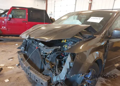 2017 Dodge Grand Caravan Gt from USA, damaged, VIN 2C4RDGEG5HR672812